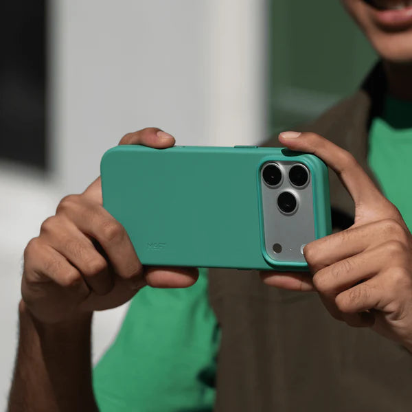 MOFT Snap Case MOVAS™ for iPhone 17 Series - MagSafe Compatible (OZ GREEN)
